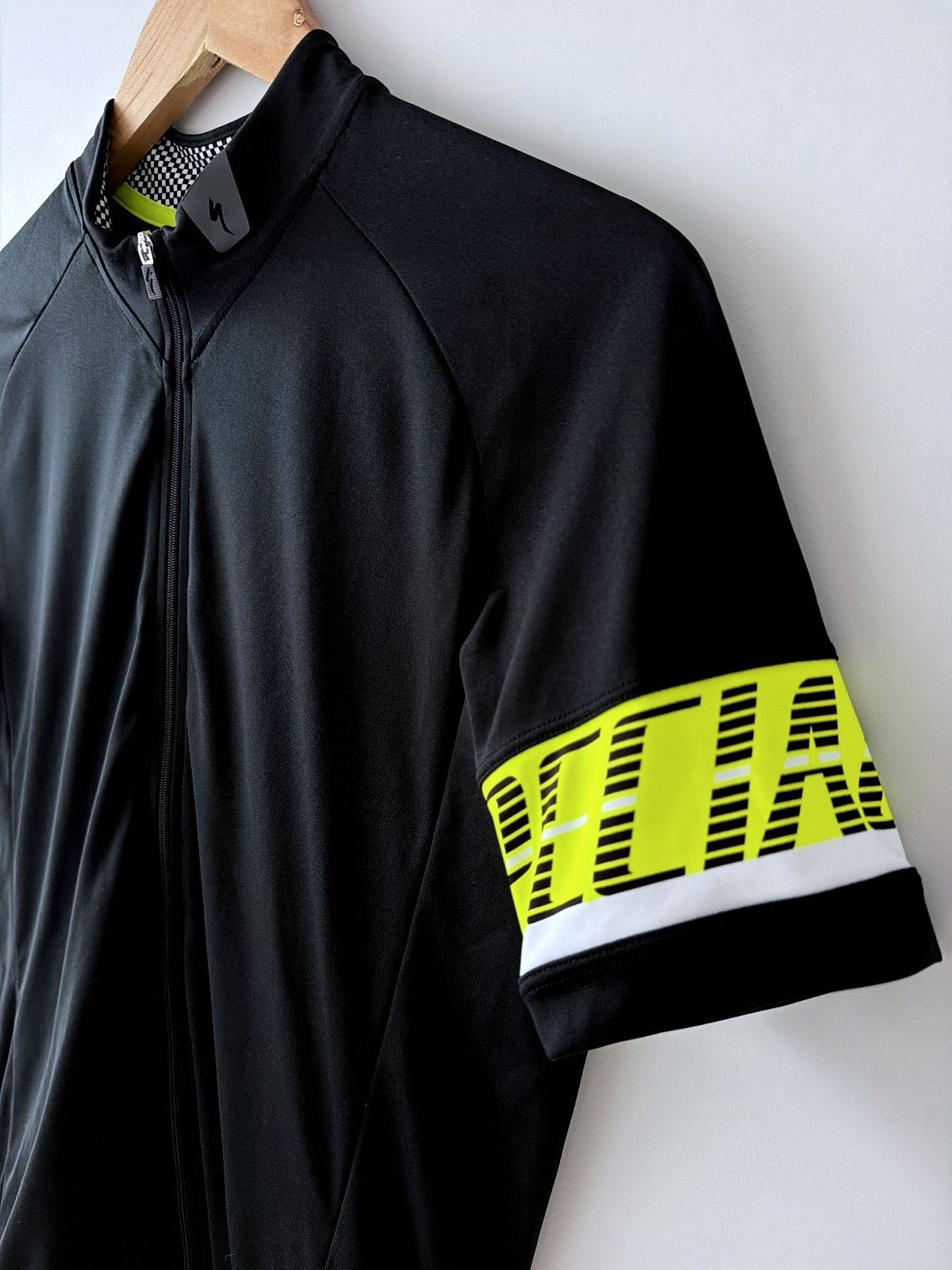Men’s Specialized Cycling Jersey Top In Black And Yellow - Medium - 3782