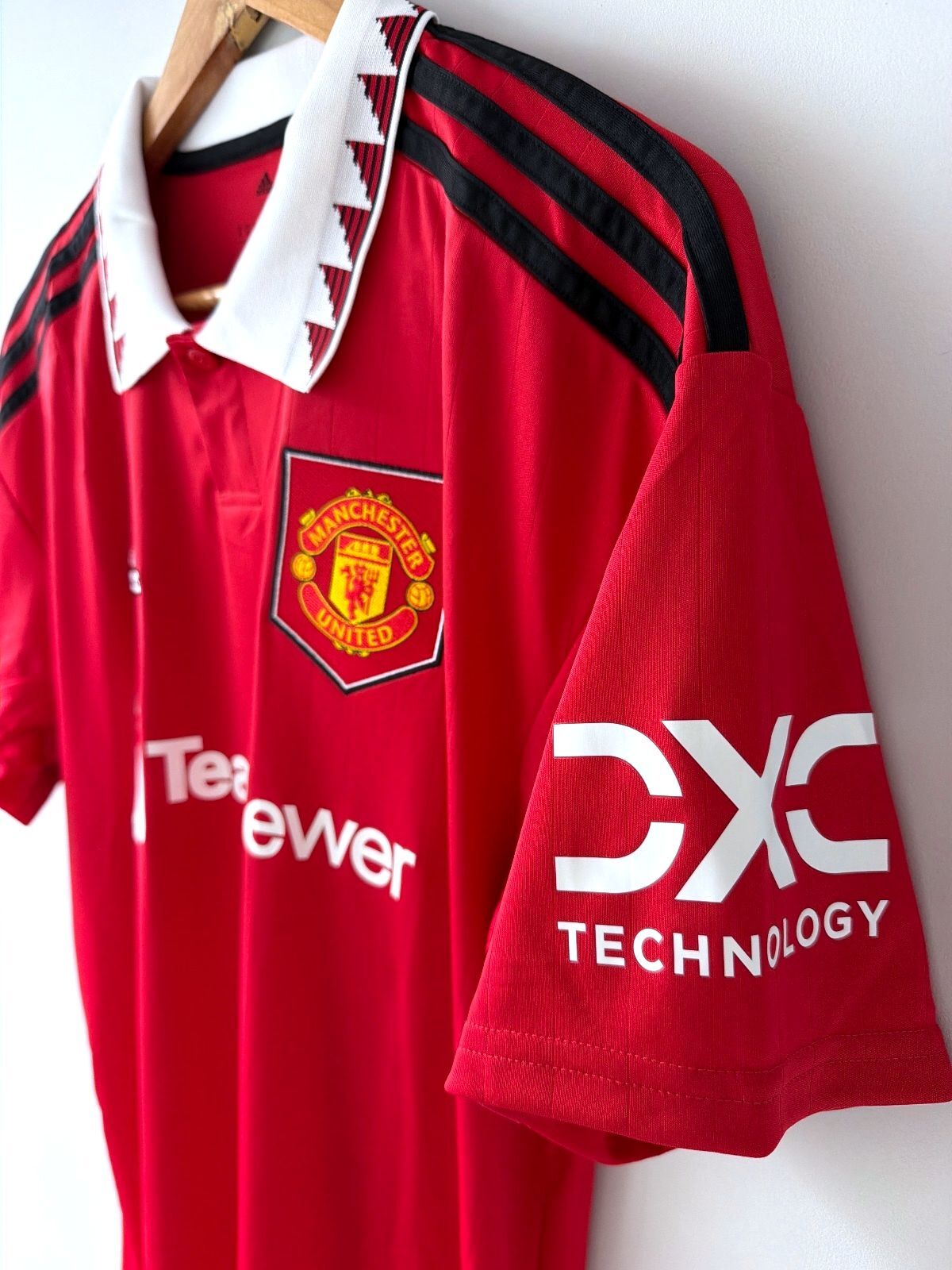 Men’s Manchester United 2022/23 Home Football Shirt Jersey - Medium - 3777