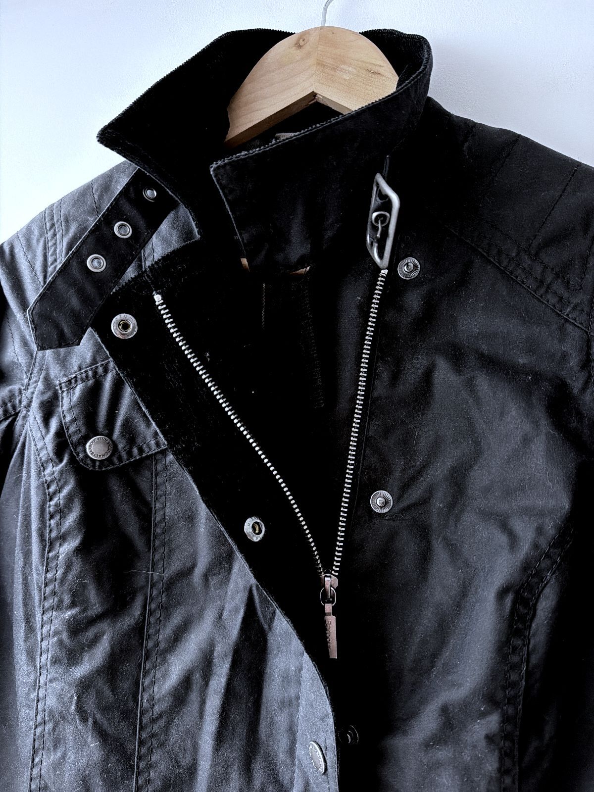 Women’s Barbour International Waxed Cotton Jacket In Black - Uk10 - 3661