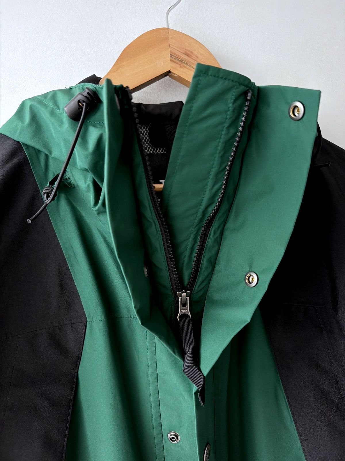 Men’s The North Face 1994 Retro Mountain Light GORETEX Jacket - Small - 3655