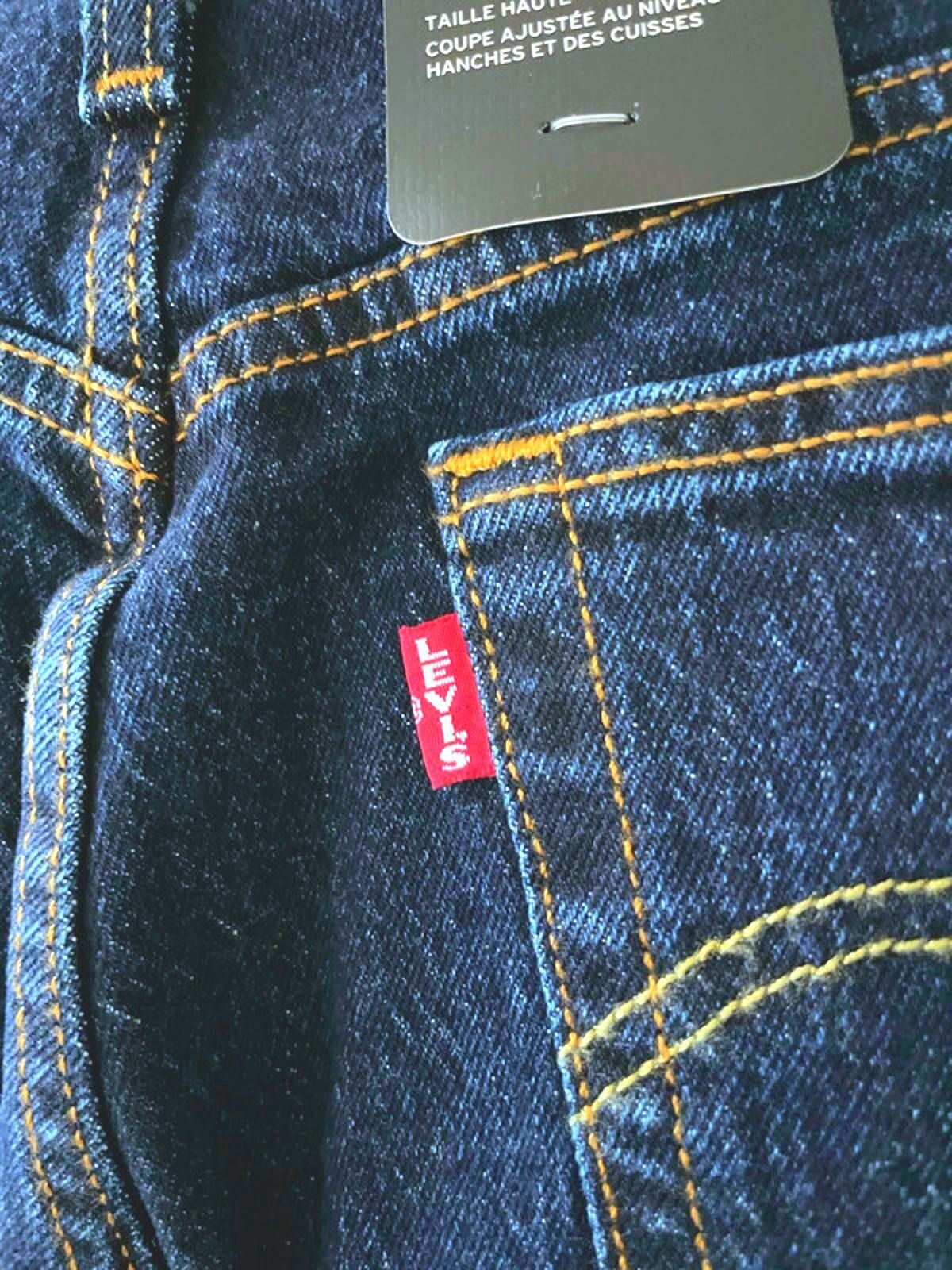 Women’s Levi’s 501 Skinny Fit High Rise Jeans in Navy - W26/L30 - 2765