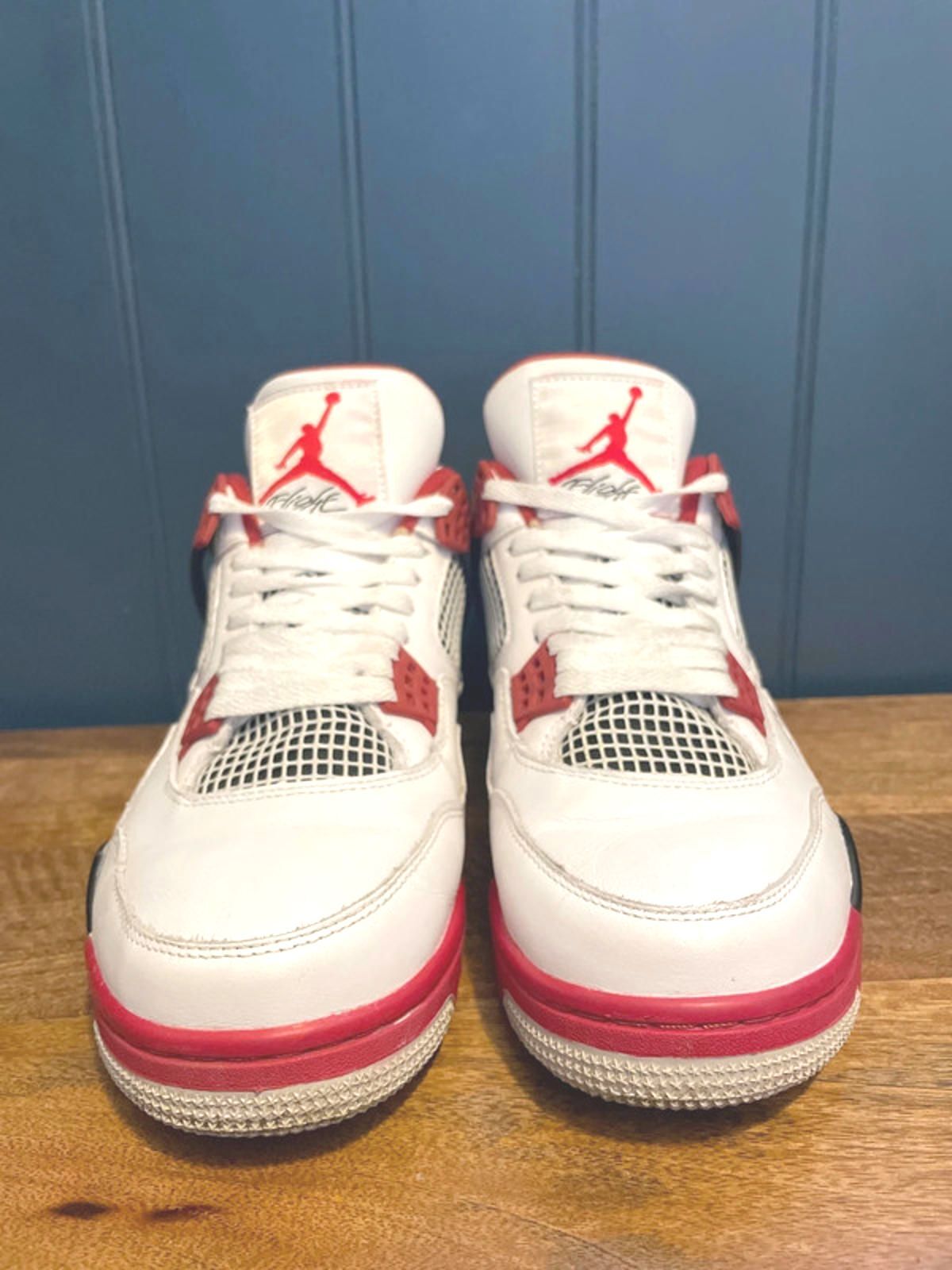 Men’s Nike Air Jordan 4 Retro "Fire Red 2020" Trainers - UK8 - 2770