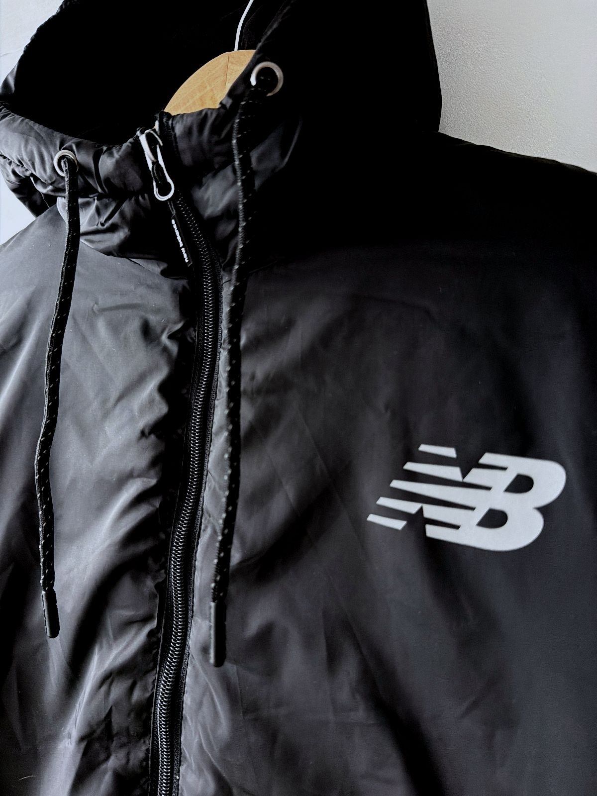 Women’s New Balance Boxy Oversized Fit Puffer Jacket with Hood - Medium - 3673