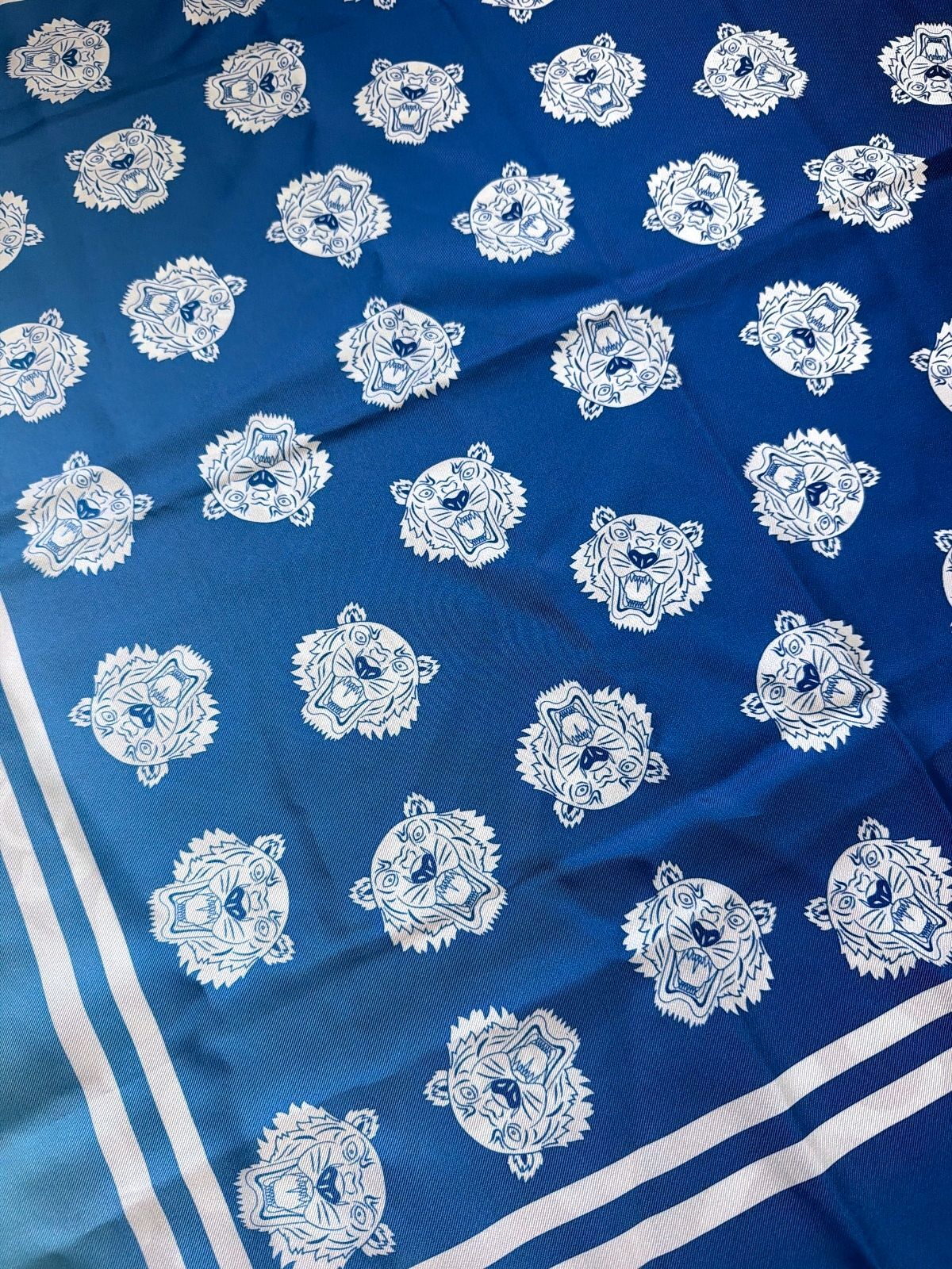 Unisex Kenzo Blue Marine Foundation Silk Scarf With Tiger Print - 3851