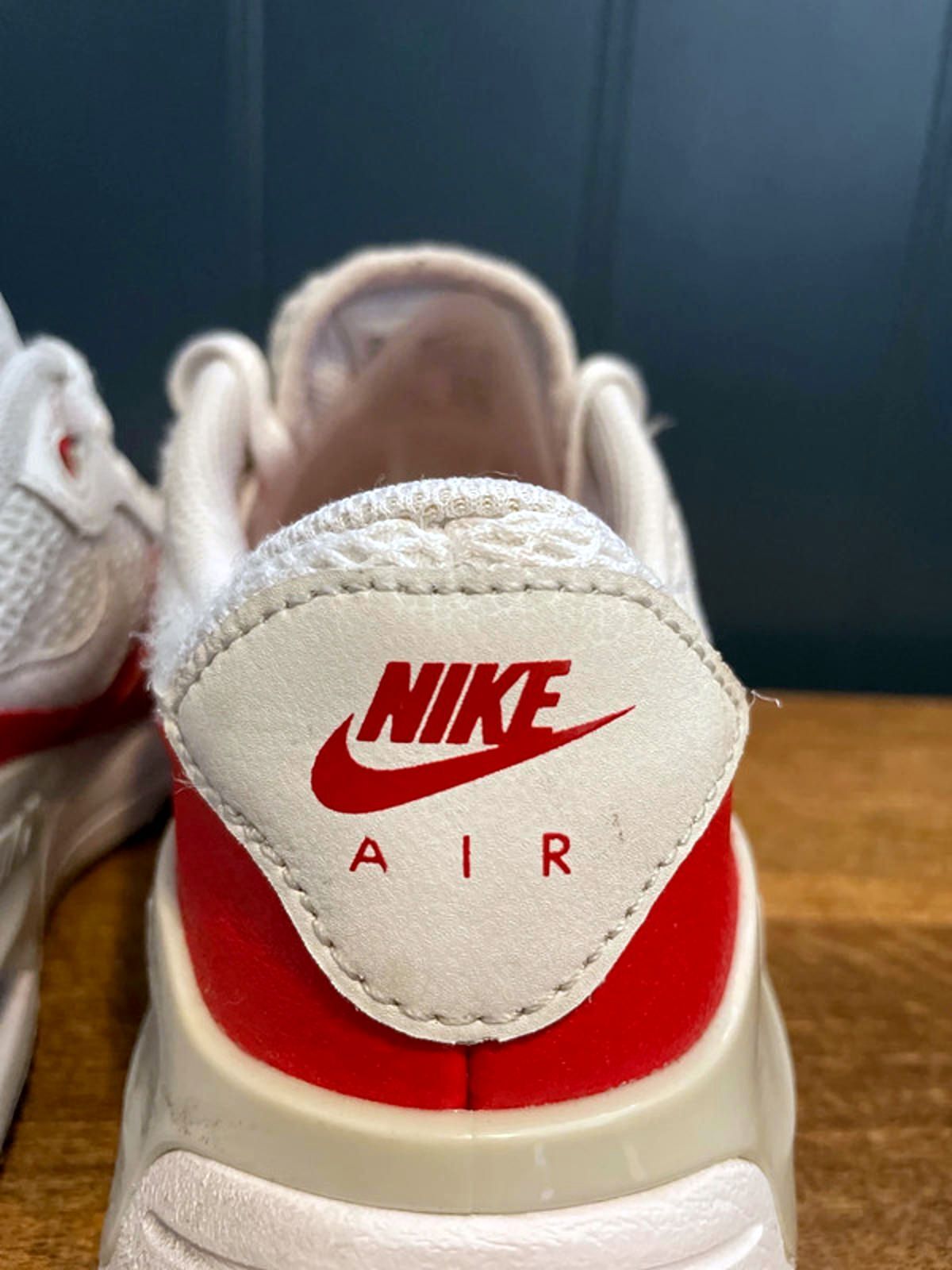Women’s Nike Air Max SYSTM Trainers In White/University Red - UK 4.5 - 2606