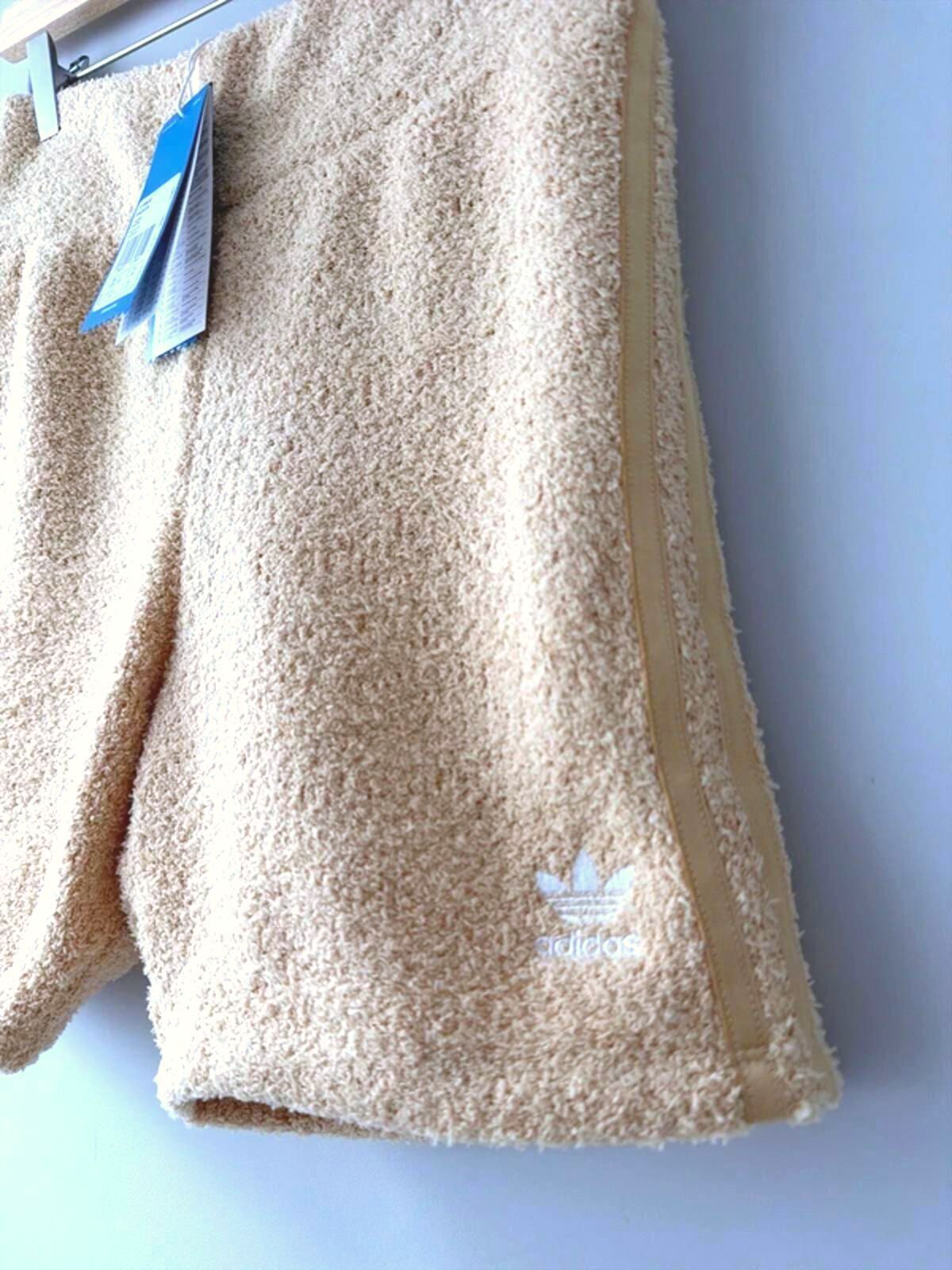 Women’s Adidas Relaxed Risqué Borg Texture Shorts In Beige - Uk10 - 3324