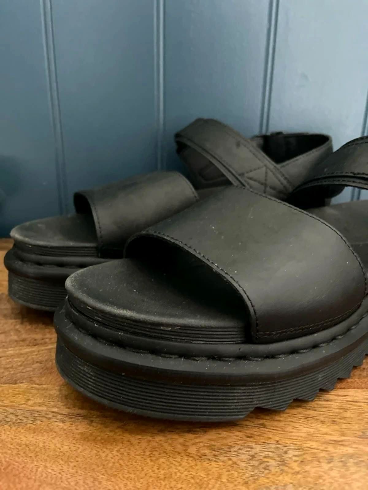 Women’s Dr Martens Voss Chunky Sole Sandals In Blackk - UK8 - 3047
