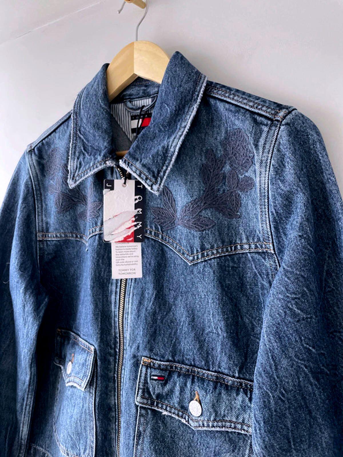 Women’s Tommy Hilfiger Embroidered Detail Denim Jacket In Navy - Small -2432