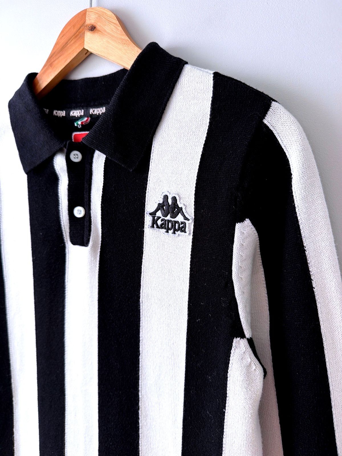 Women’s Kappa Black and White Stripe Long Sleeve Knitted Top  - Medium - 3568