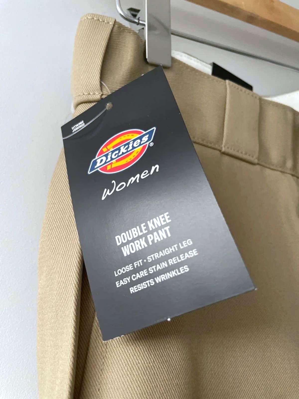 Women’s Dickies Double Knee Straight Fit Work Pant Chino in Beige - W26/L31 - 2944