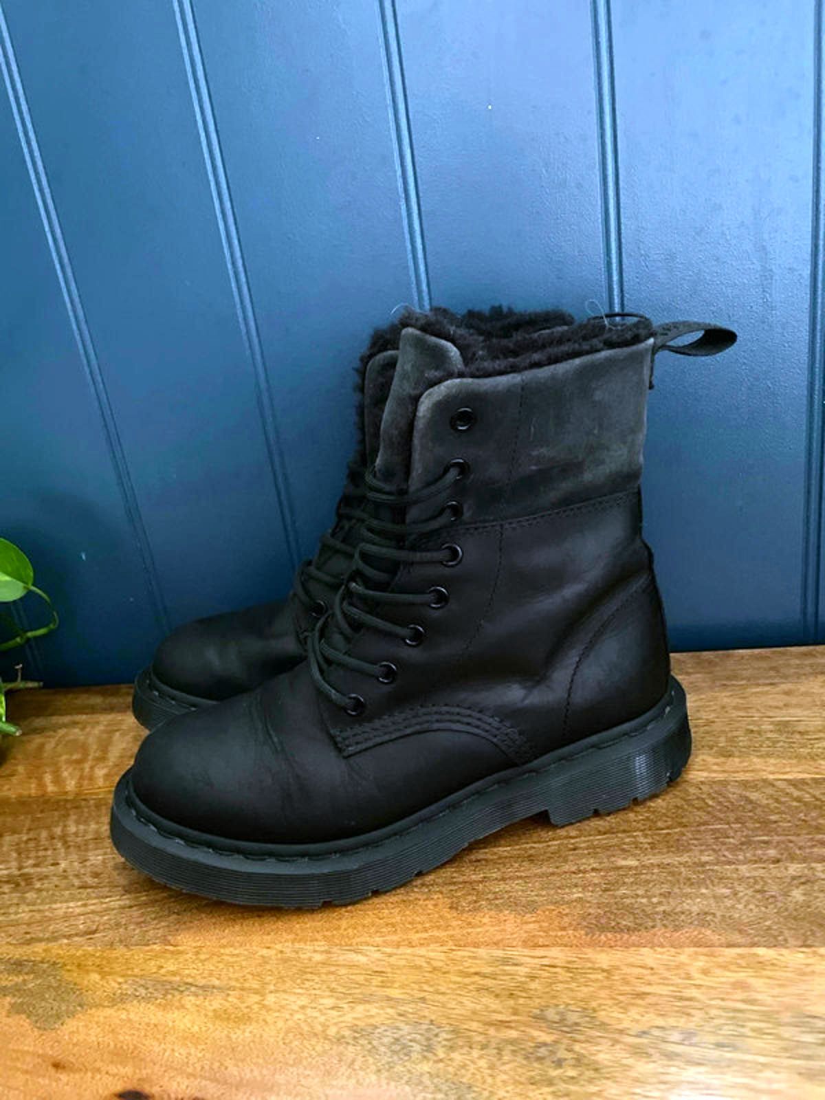 Women’s Dr Marten’s 1460 Kolbert Faux Fur Leather Boots In Black - UK5 - 2364