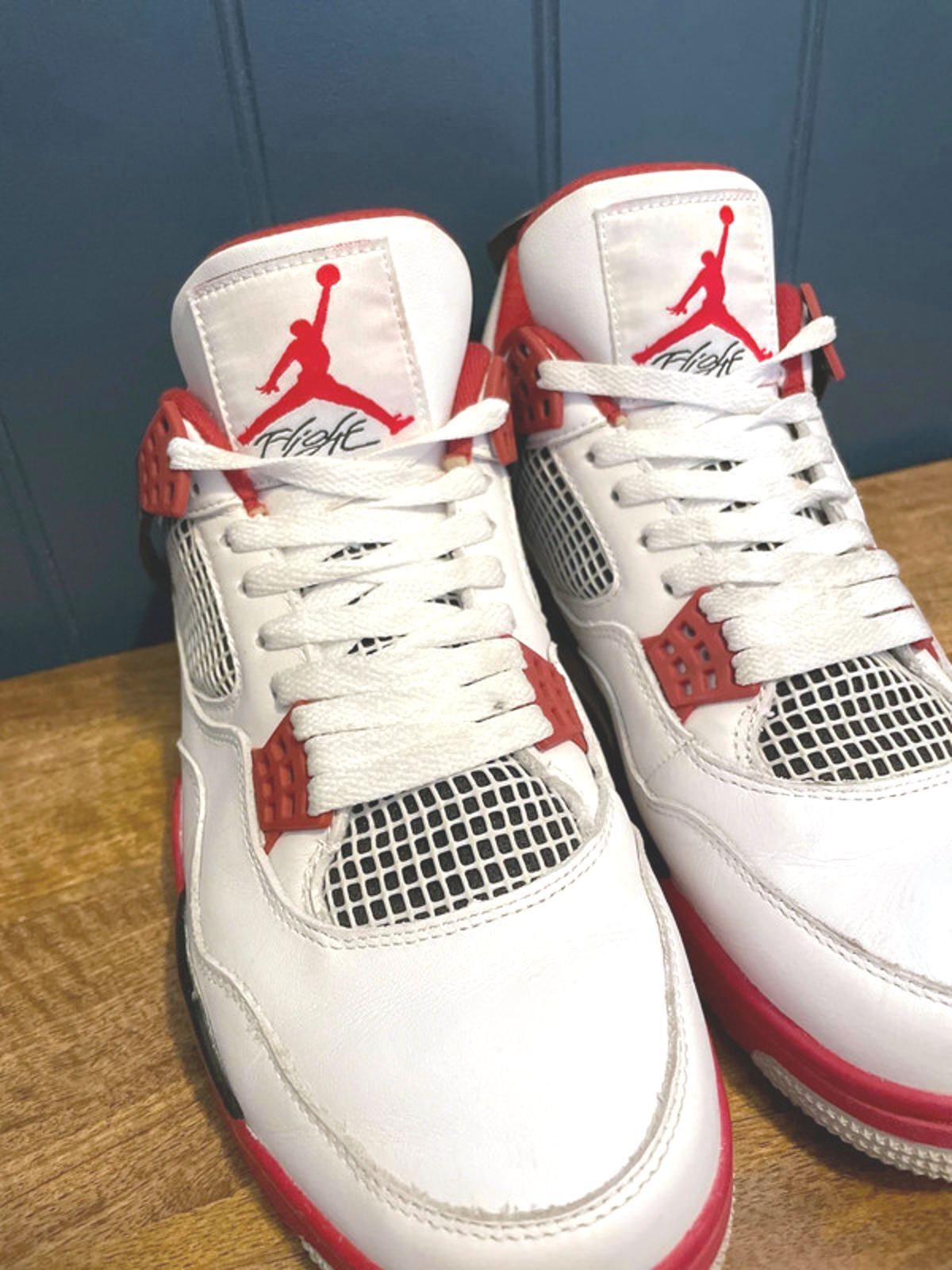 Men’s Nike Air Jordan 4 Retro "Fire Red 2020" Trainers - UK8 - 2770