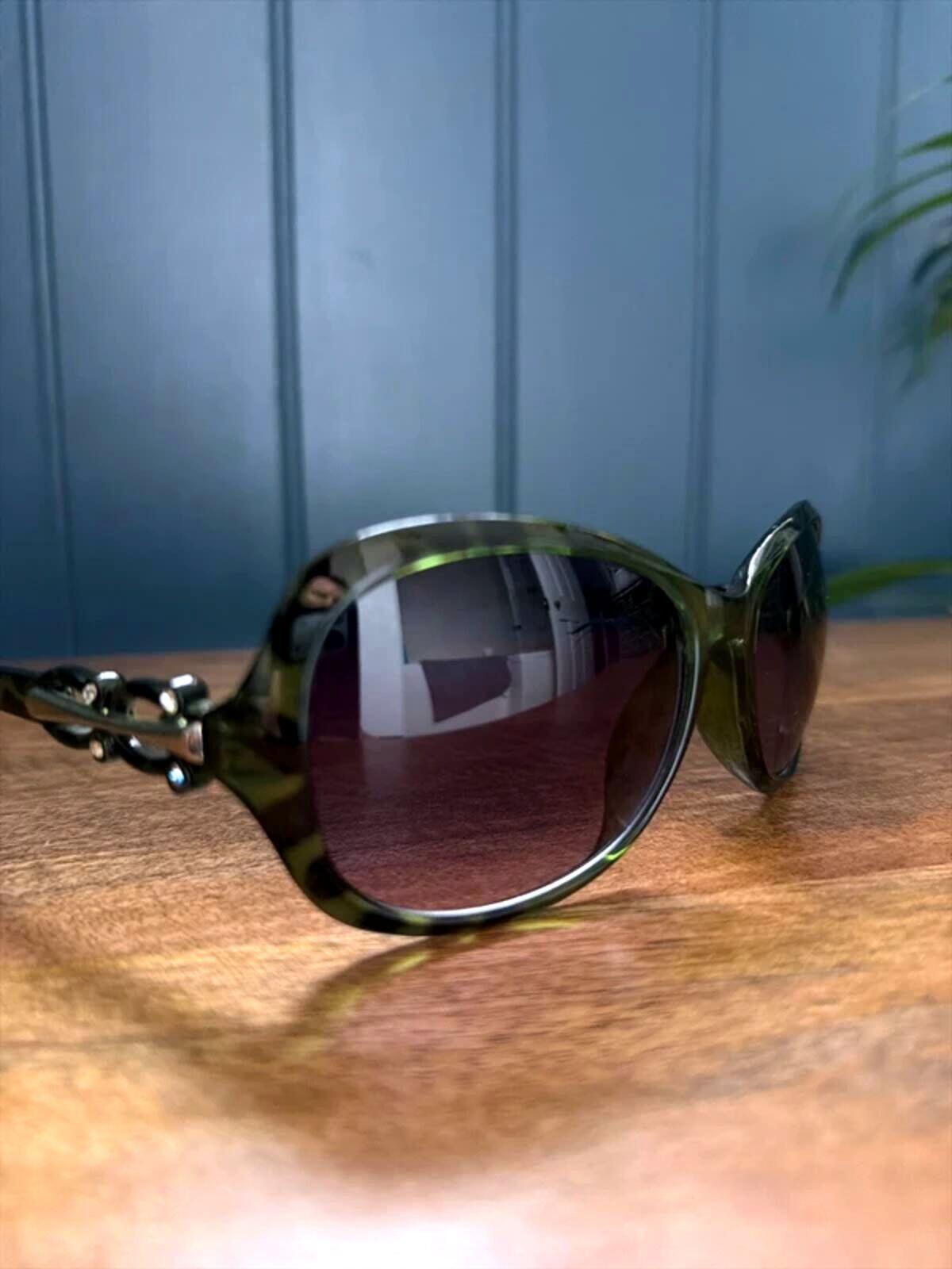 Women’s Dolce & Gabbana Round Frame Tortoise Shell Sunglasses In Green - 3352
