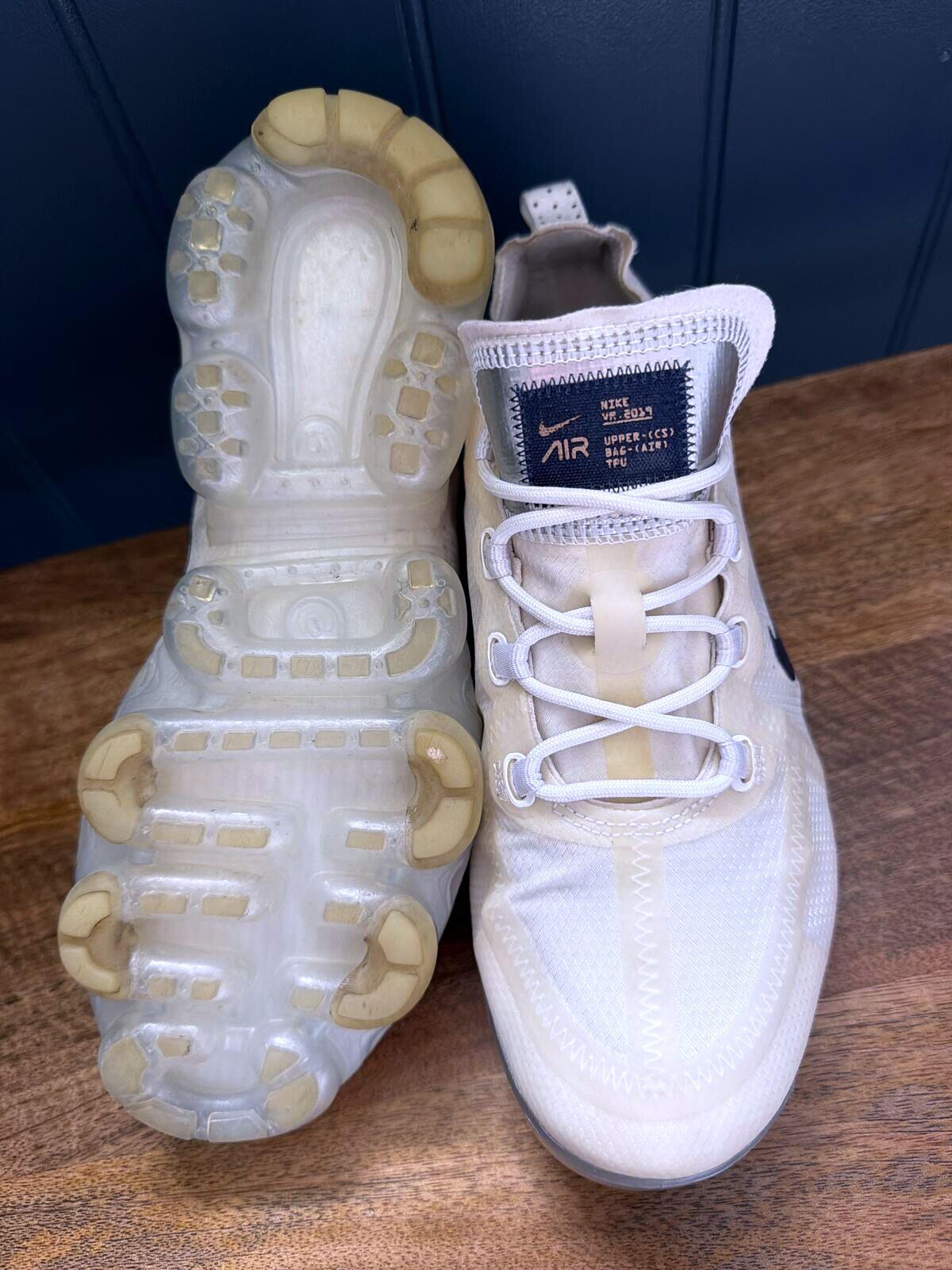 Women's Nike Air VaporMax Flyknit 3 Core Trainers In White - Uk5.5 - 3534