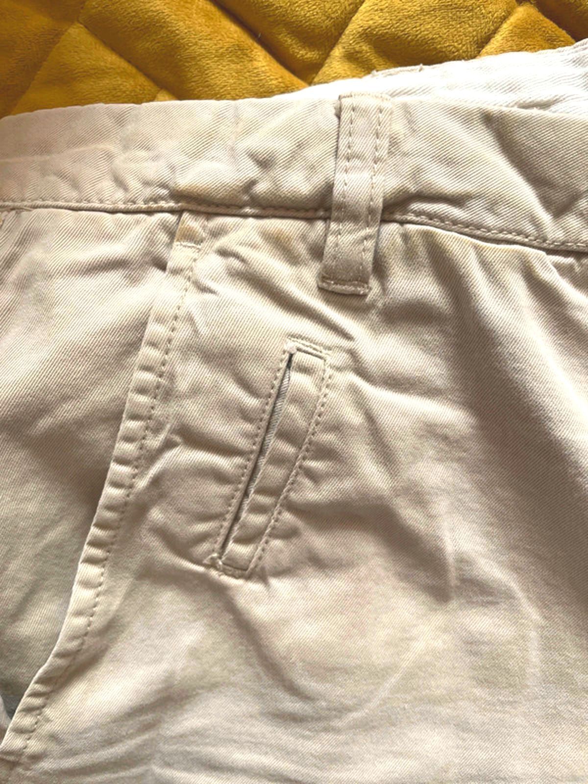Women's Allsaints Premium Classic Chino Shorts In Beige - W30 - 1665