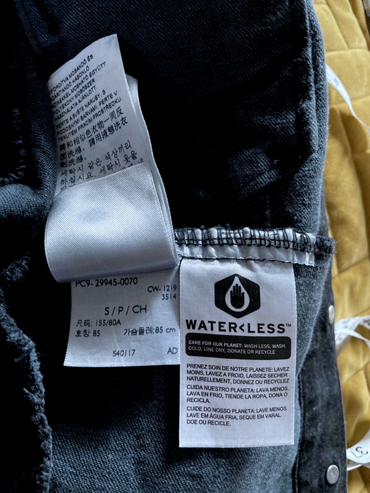 Women’s Levi’s Premium Denim Trucker Jacket In Black - Small - 2463