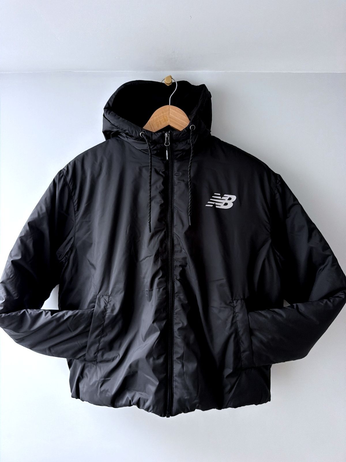 Women’s New Balance Boxy Oversized Fit Puffer Jacket with Hood - Medium - 3673