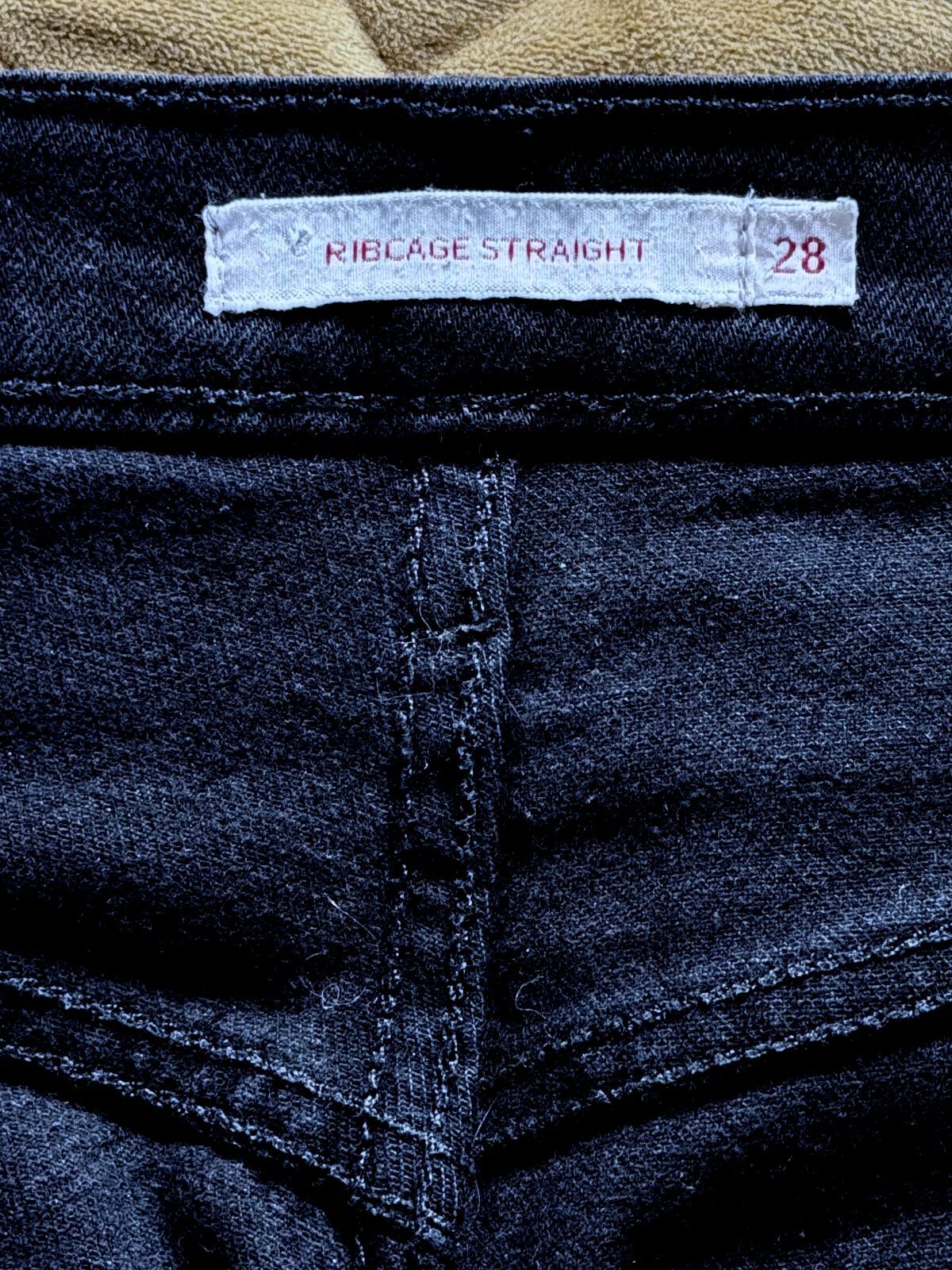 Women’s Levi’s High Waisted Ribcage Straight Fit Jeans In Black - W28/L29 - 3742