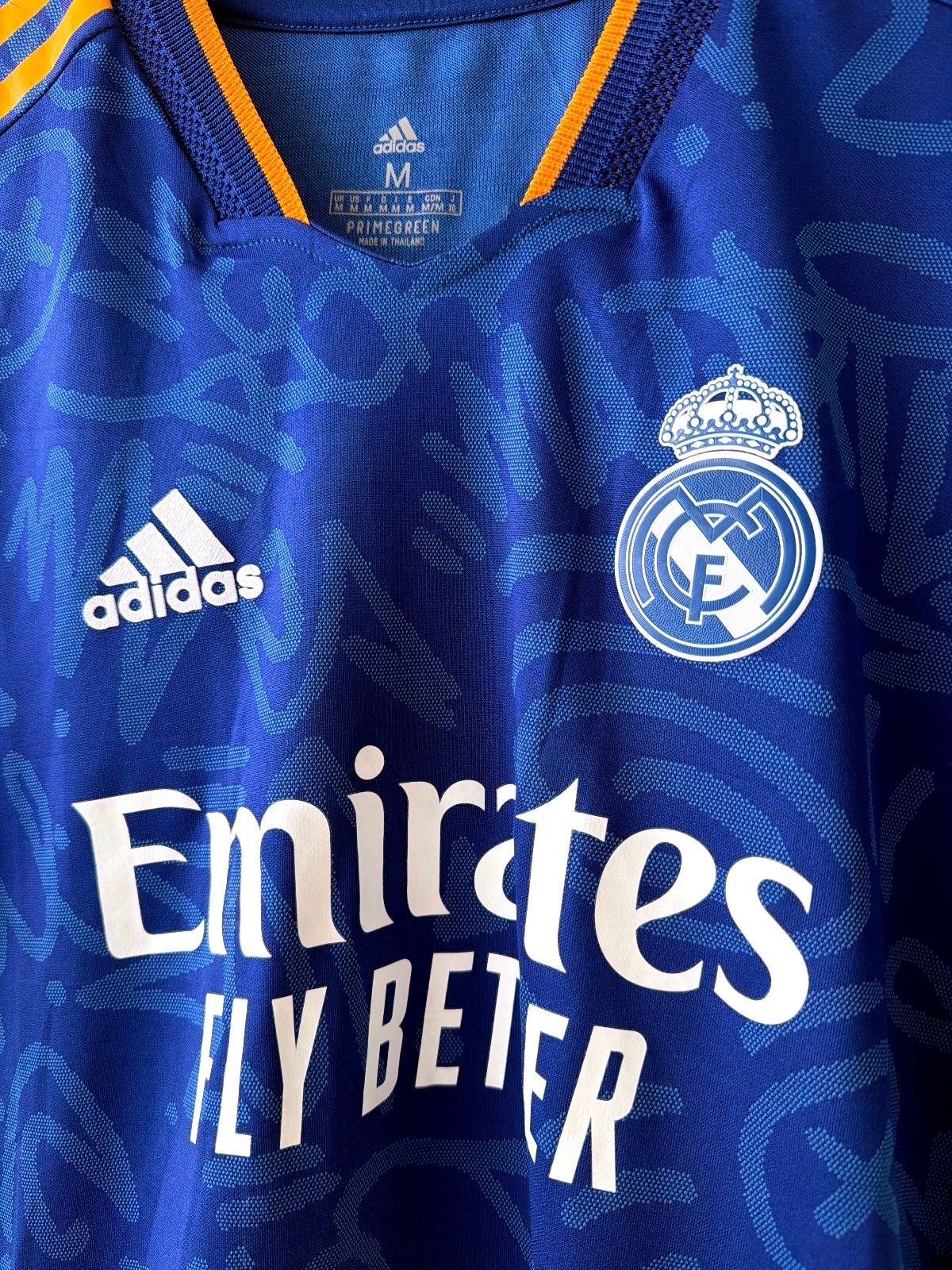 Mens Real Madrid 2021/22 Football Shirt Jersey - Medium - 3592
