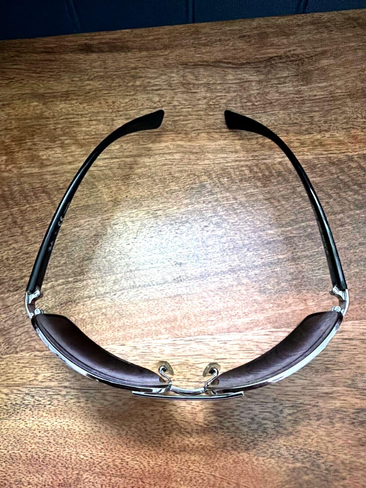 Unisex Ray-Ban RB3379 Polarized Metal Fram Sunglasses In Silver - 3545