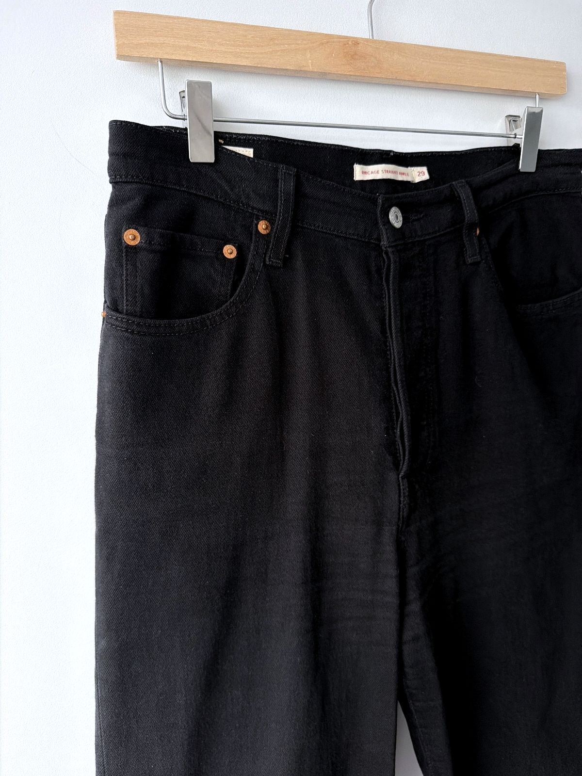 Women’s Levi’s High Waisted Ribcage Straight Fit Jeans In Black- W29/L29’- 3741