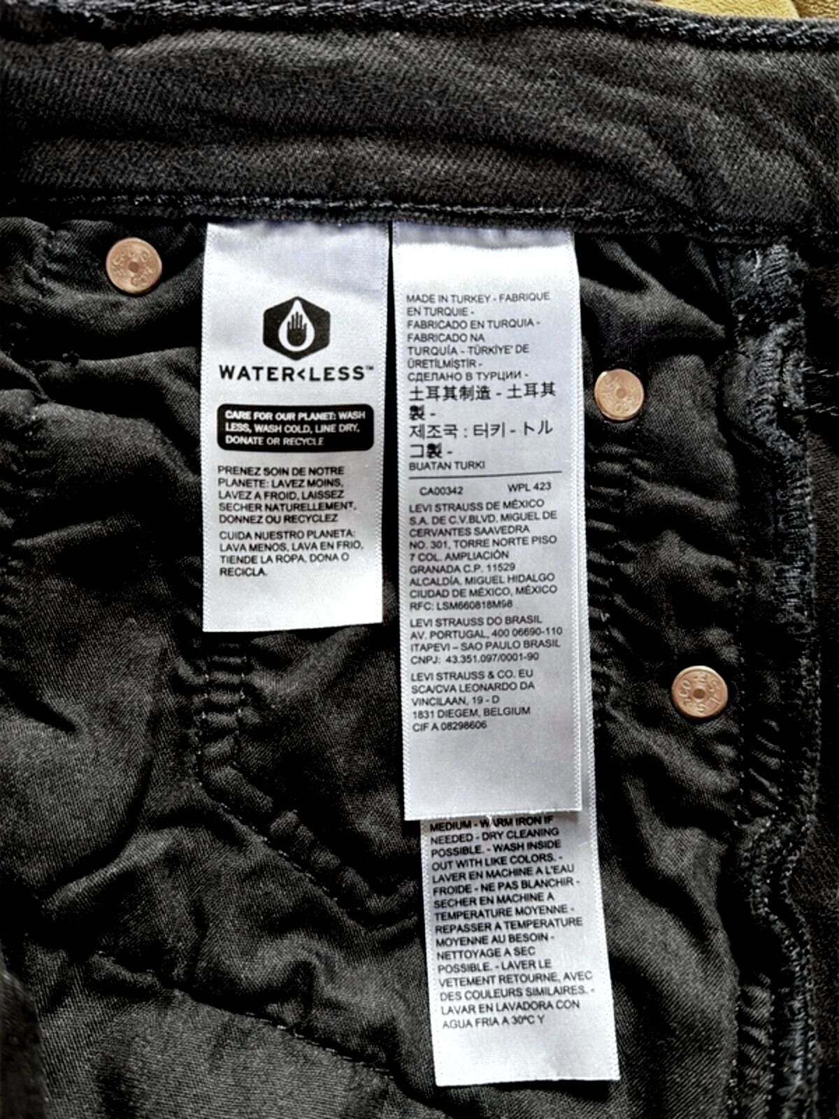 Women’s Levi’s High Waisted Ribcage Straight Fit Jeans In Black - W28/L27 - 3356