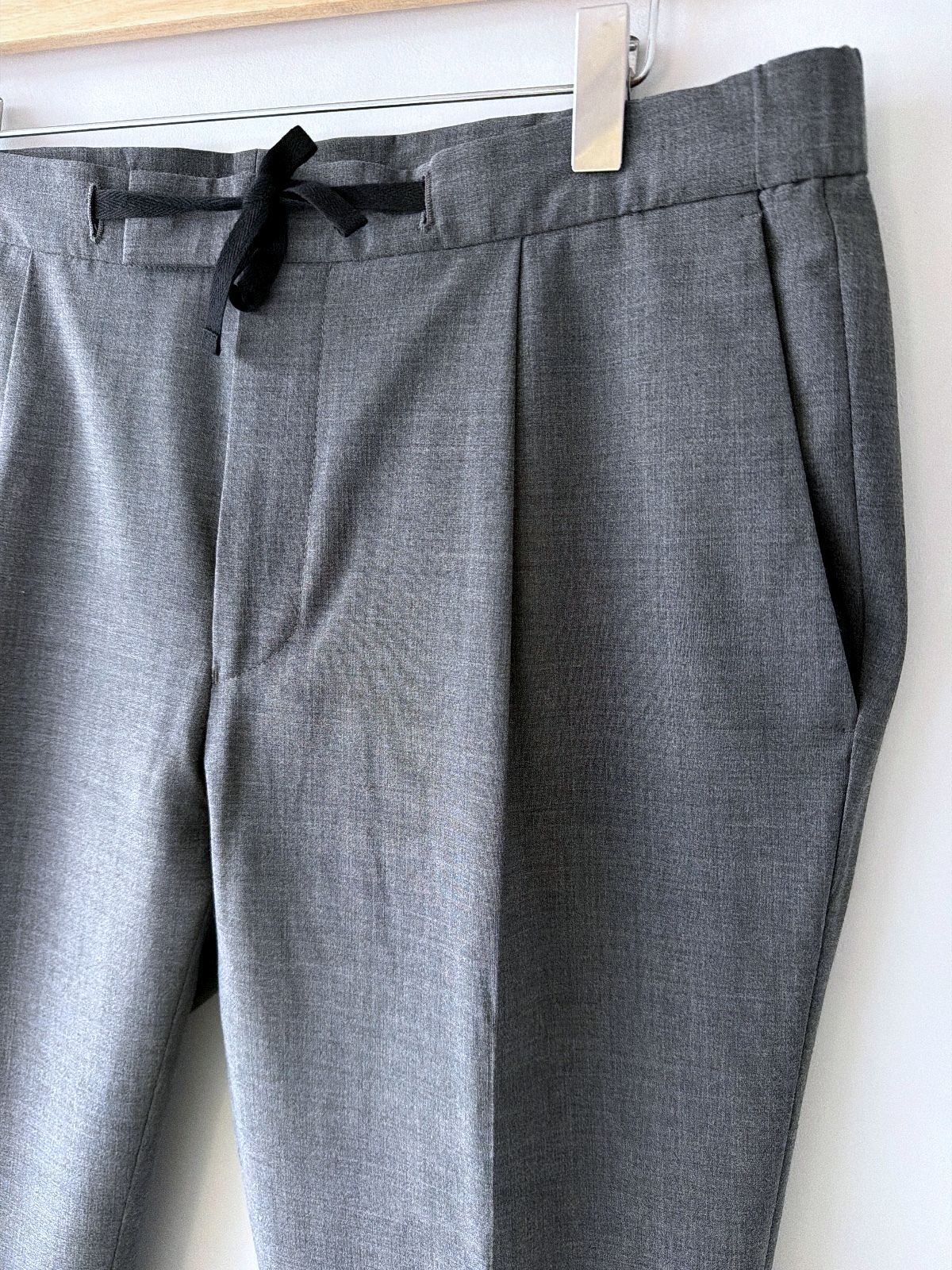 Women’s Reiss Premium Wool Cropped Fit Trousers In Grey - W32/L27 - 3827