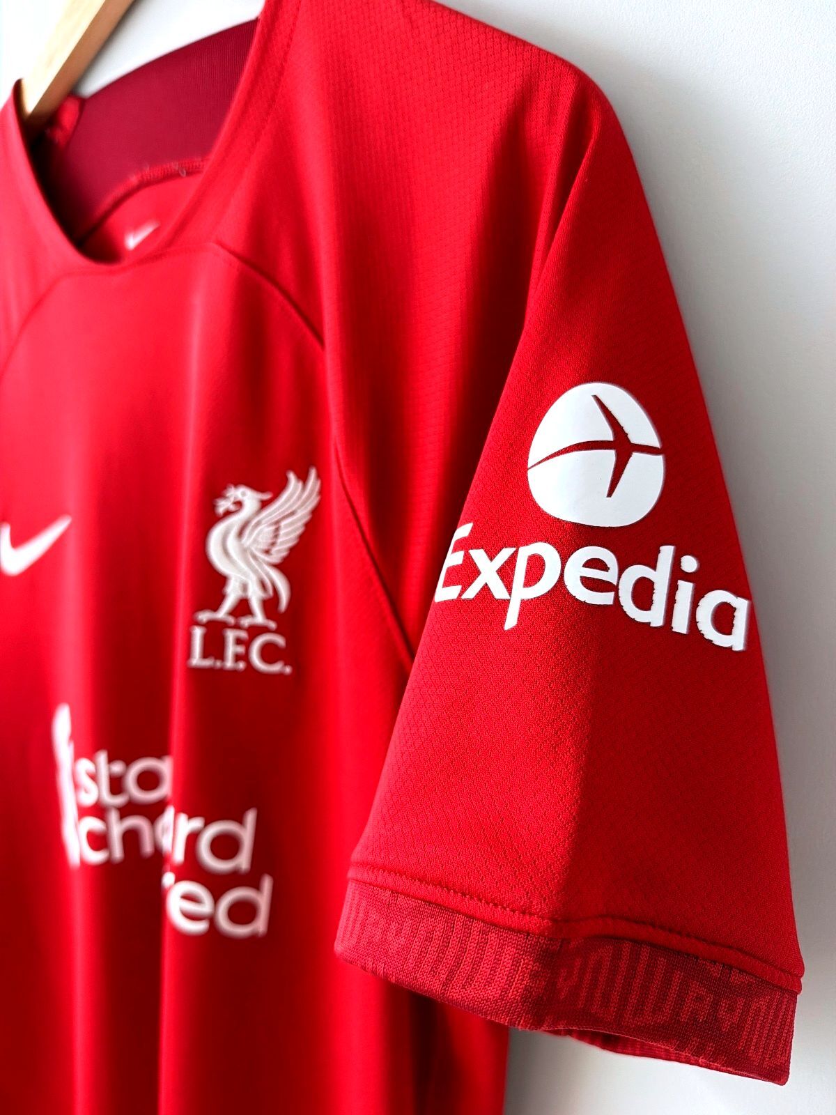 Mens Liverpool FC 2022/23 Football Shirt Jersey - Medium - 3598