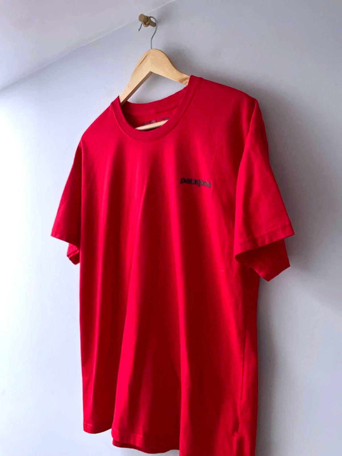 Women's Patagonia Crew Neck Printed T-shirt In Red - XXLarge - 2865