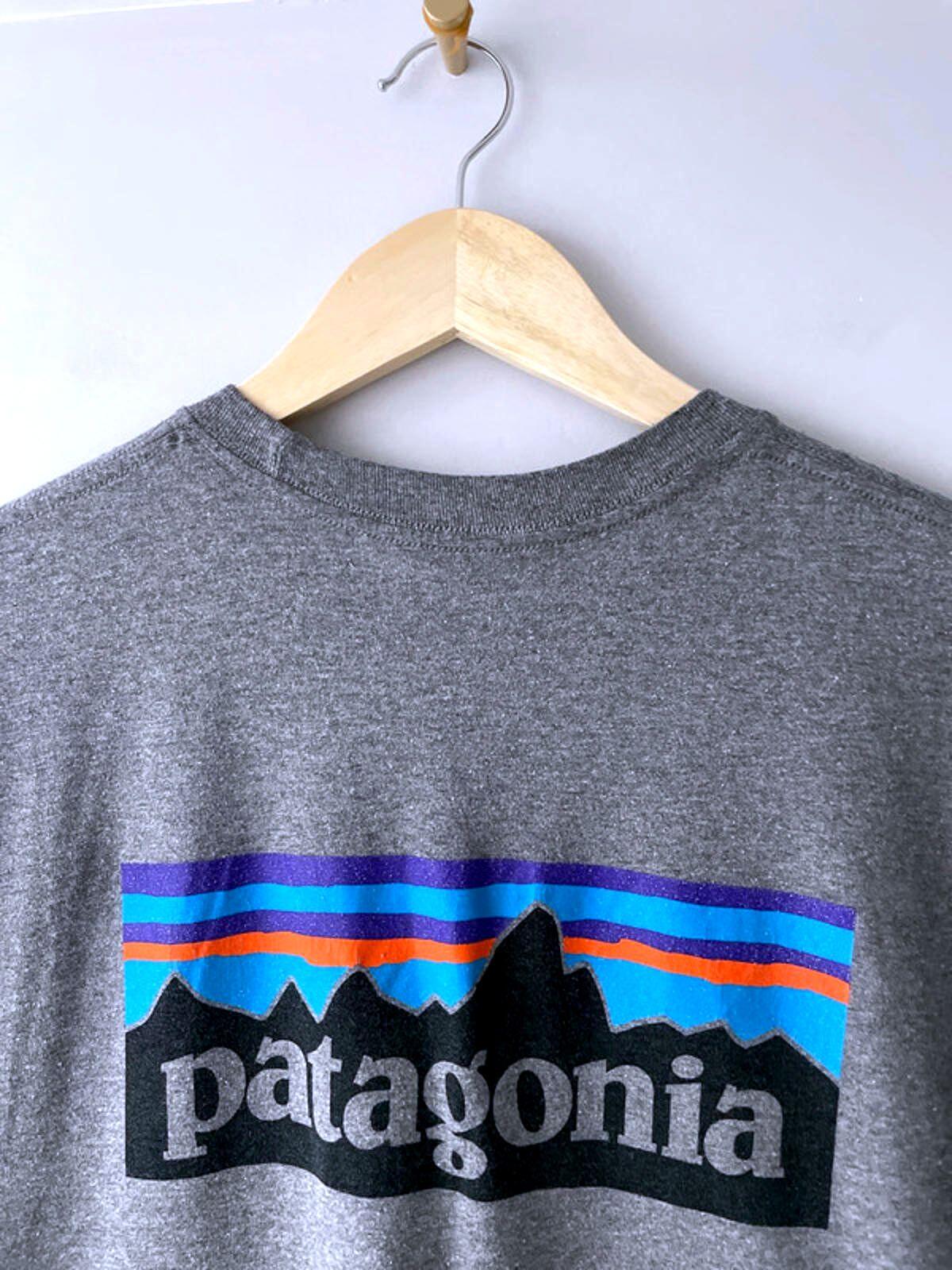 Men’s Patagonia Crew Neck Printed T-shirt In Grey - Medium - 2343