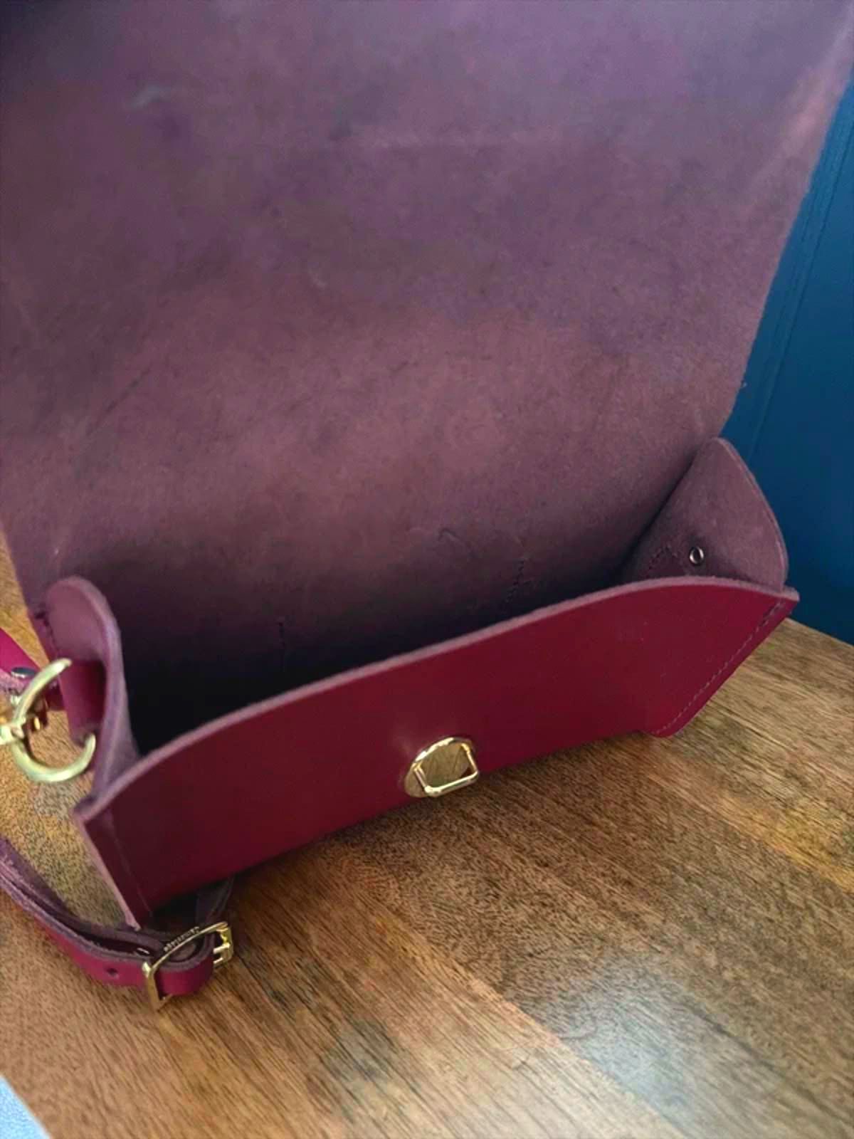 Women’s The Cambridge Satchel Company Leather Cross Body Bag - 3298
