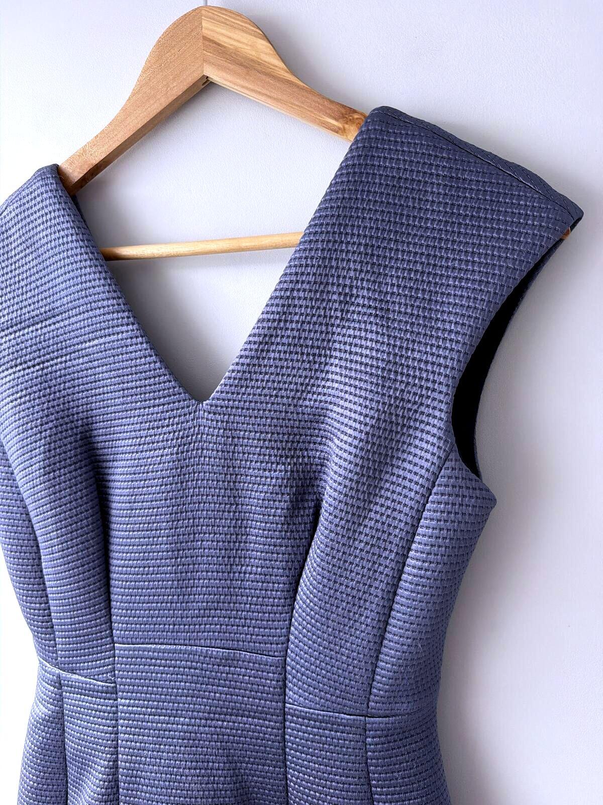 Womens Reiss Anouk Fitted Sleeveless Dress with V-Neck In Blue - Uk10 - 3517