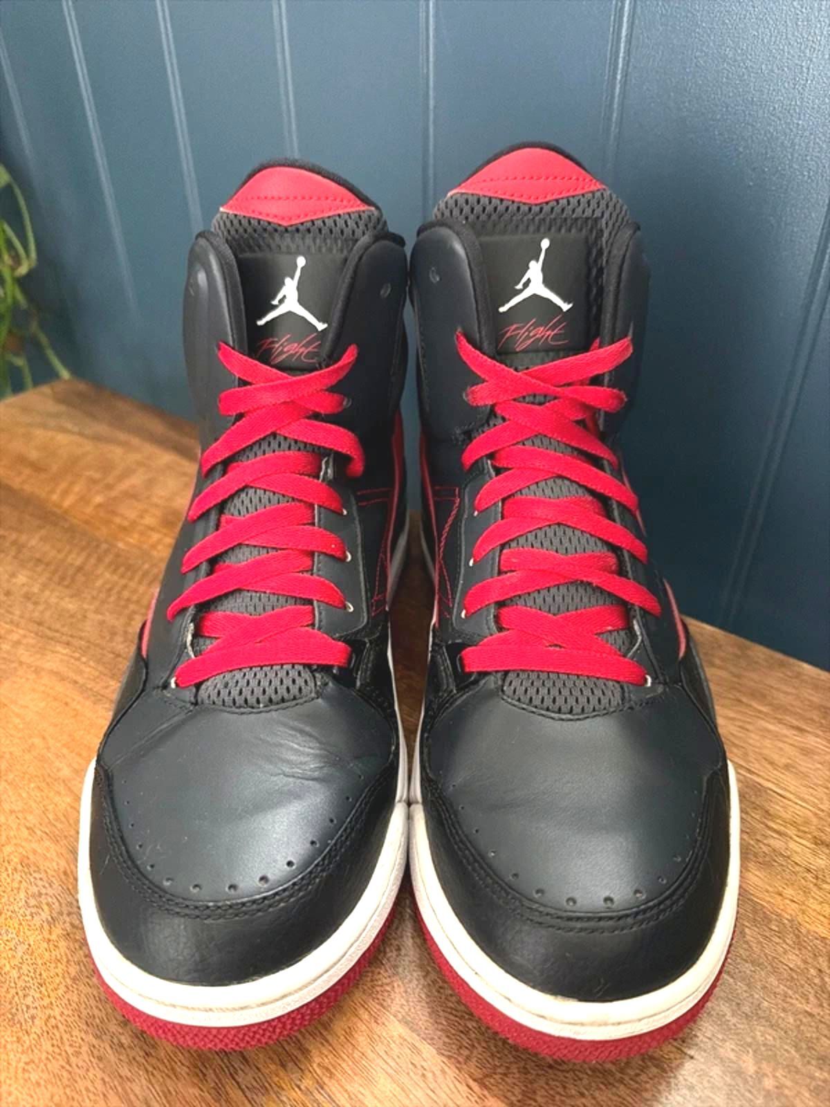 Men’s Nike Air Jordan SC-3 Basketball Trainers In Black/Red - Uk9 - 3293