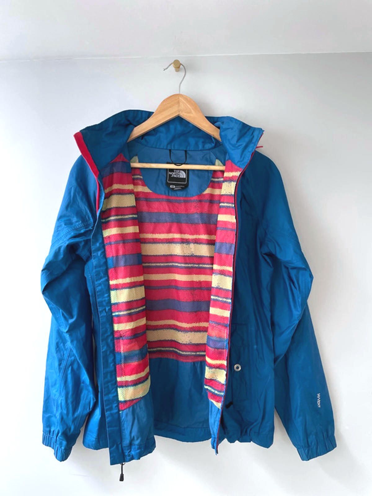 Women’s The North Face Hyvent Waterproof Hooded Jacket - Medium - 1998