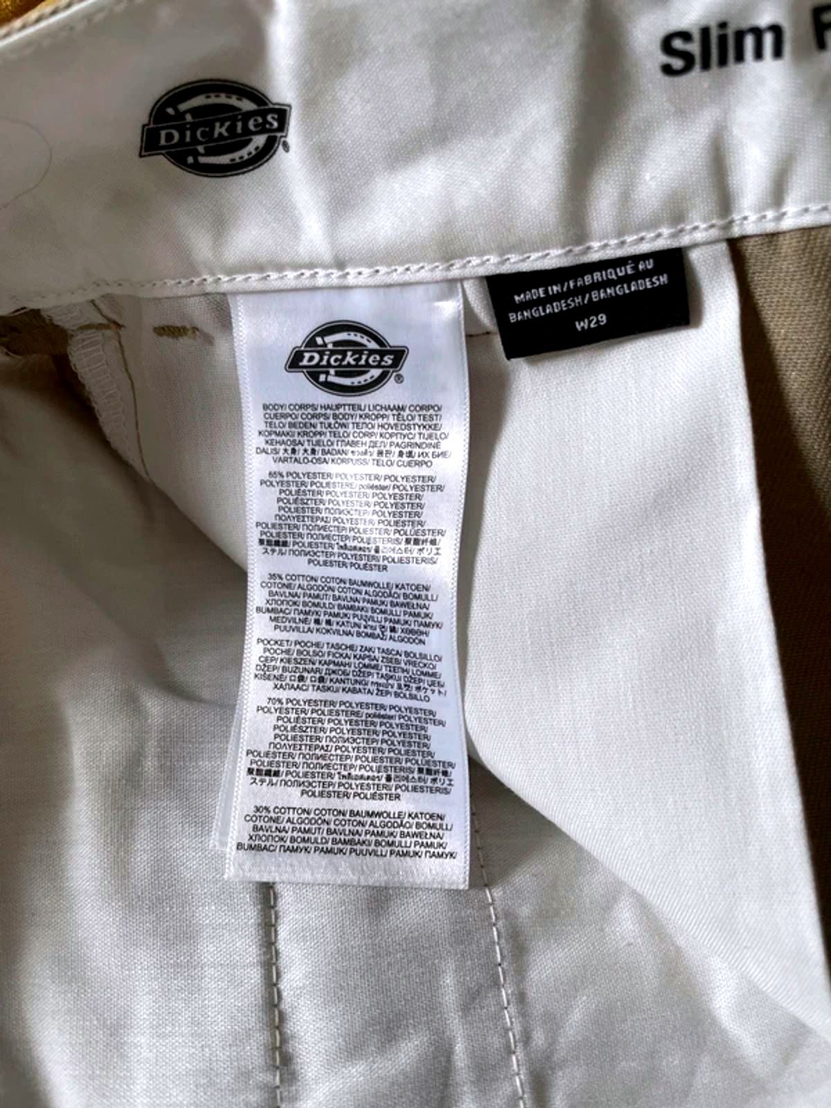 Women’s Dickies Slim Fit High Waist Shorts in Beige - W29/L11 - 2886