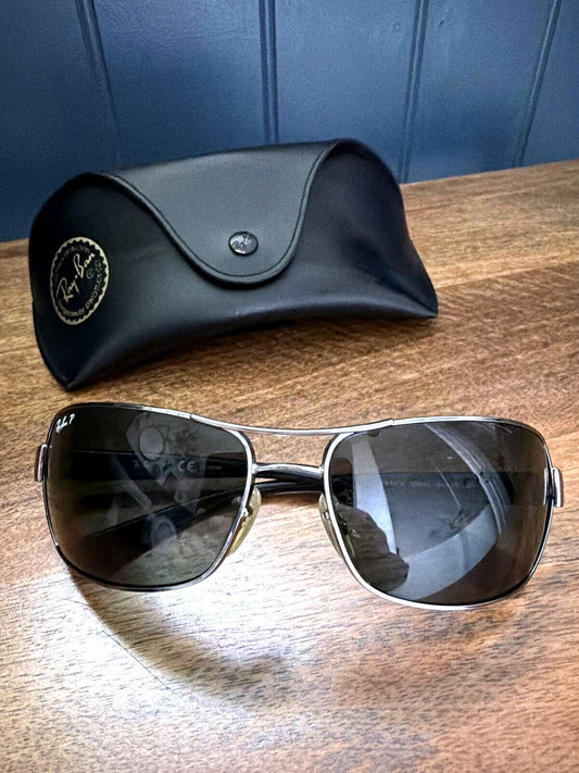Unisex Ray-Ban RB3379 Polarized Metal Fram Sunglasses In Silver - 3545