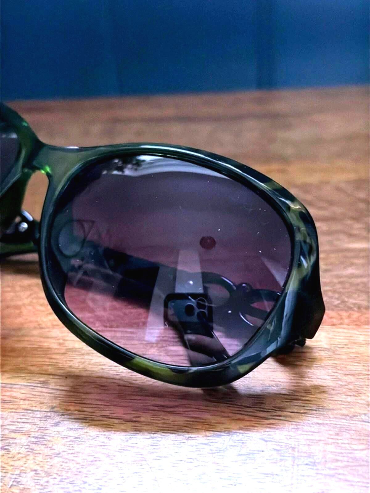 Women’s Dolce & Gabbana Round Frame Tortoise Shell Sunglasses In Green - 3352