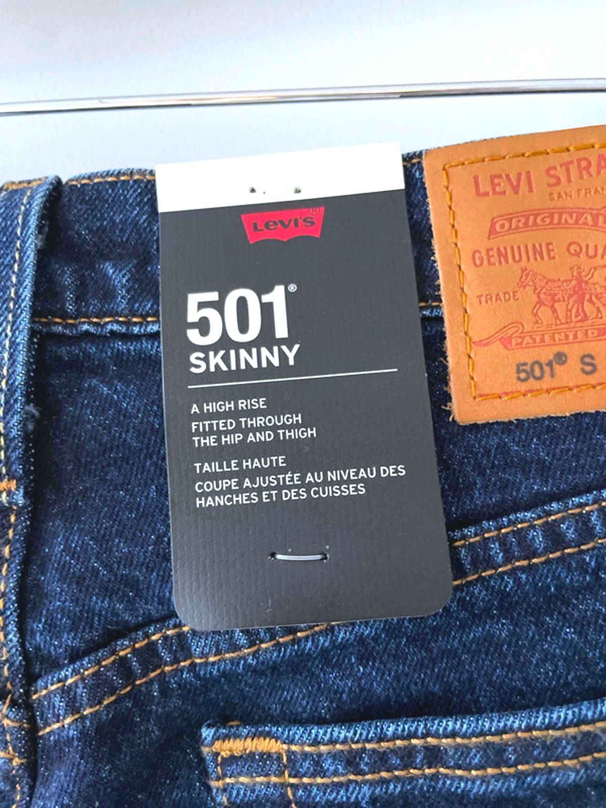 Women’s Levi’s 501 Skinny Fit High Rise Jeans in Navy - W26/L30 - 2765