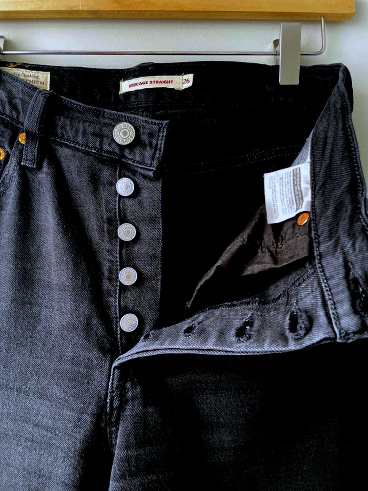 Women’s Levi’s Ribcage Straight High Waisted Fit Black Jeans - W26/L27 -1848