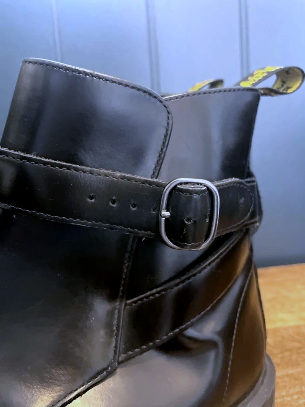 Men's Dr Martens Leather Ankle Chelsea Boots In Black - UK8 - 3080