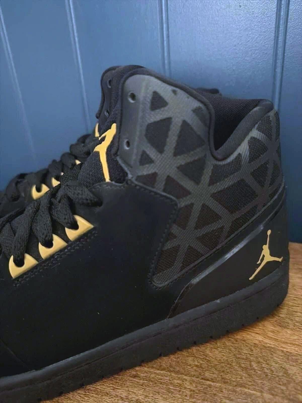 Men’s Nike Air Jordan 1 Flight 3 Basketball Trainers In Black - Uk9.5 - 3300