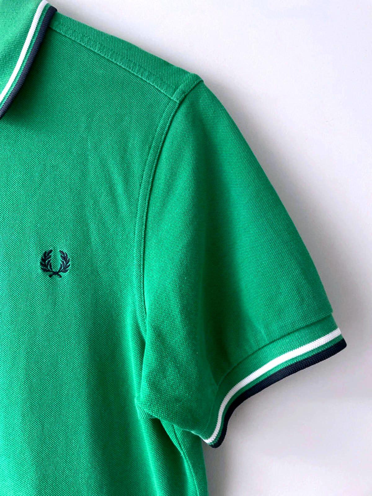 Men’s Fred Perry Short Sleeve Classic Polo Top In Green - Small - 1905