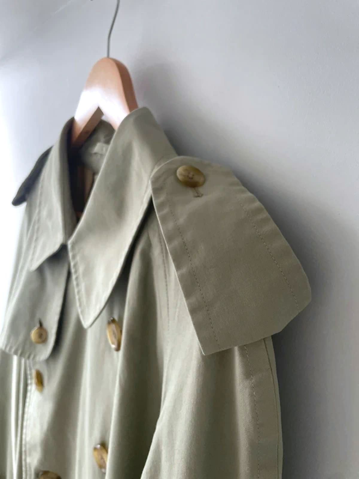 Women’s Burberry Kensington Vintage Double Breasted Trench Coat In Light Green - Uk16 - 3000