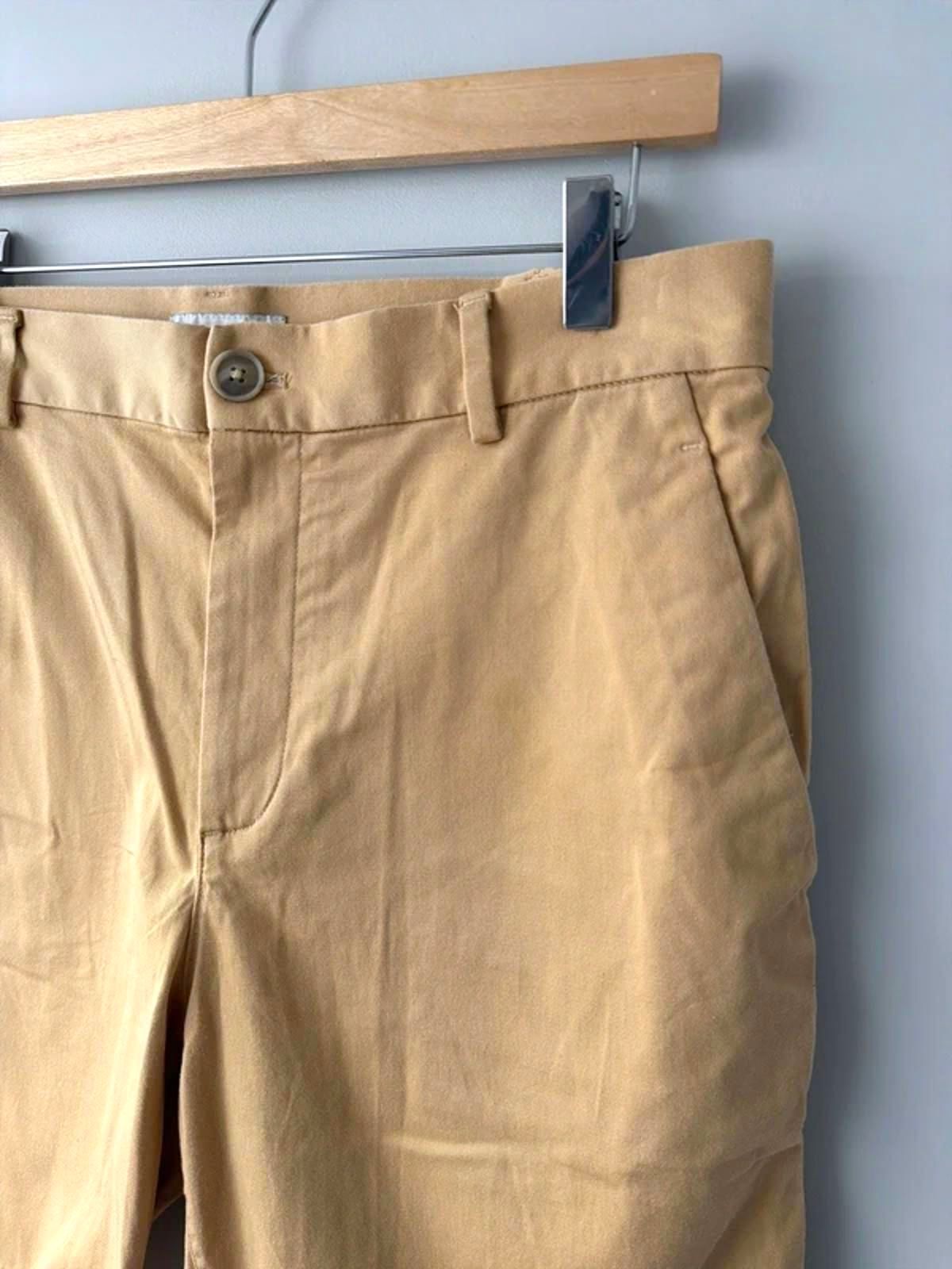 Men's Cos Stretch Fit Classic Chino Shorts in Beige - W33 - 3267