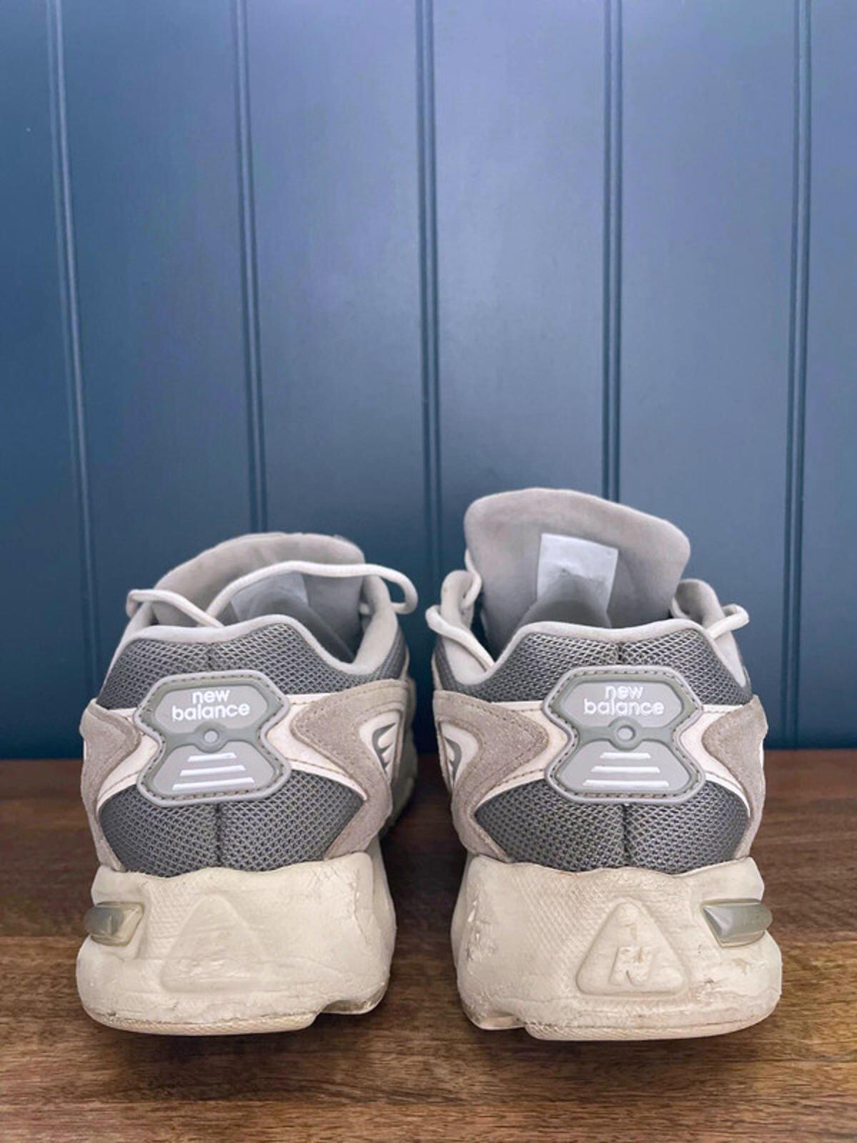 Men’s New Balance 725 chunky sole suede trainers in grey - uk8 - 1000
