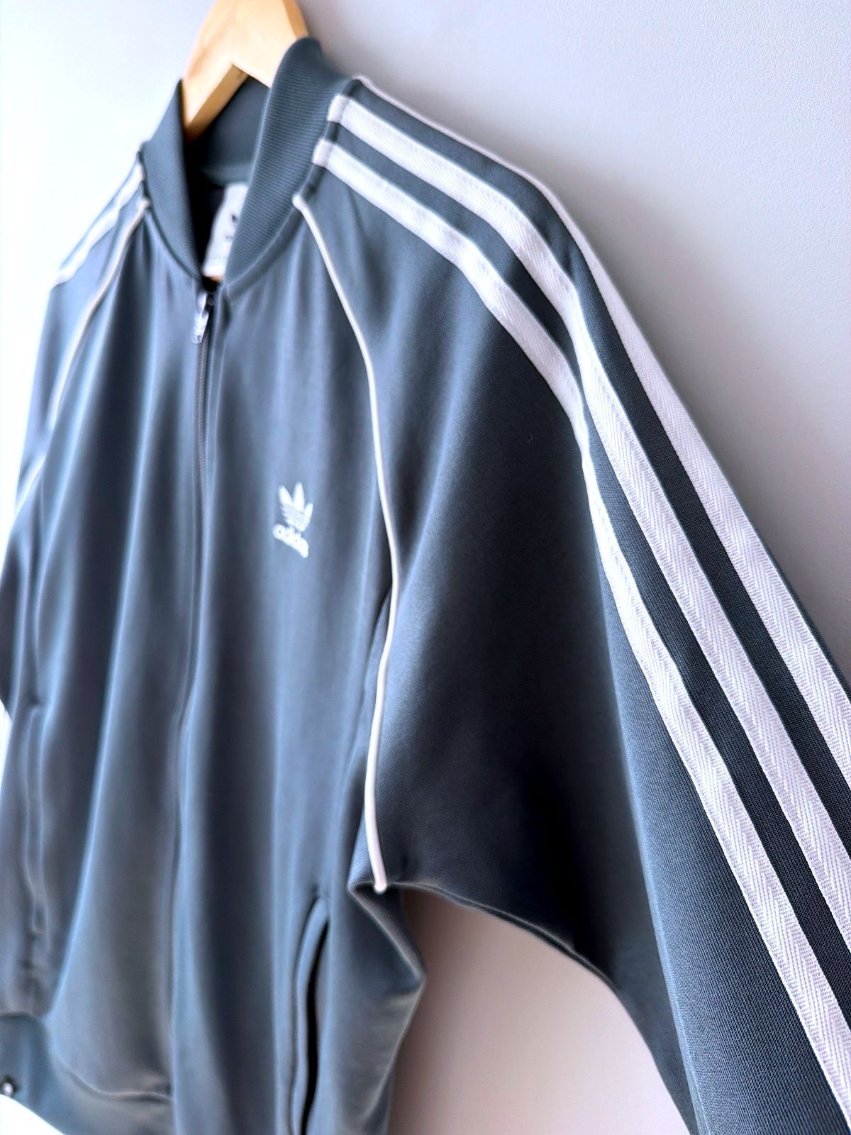 Men's Adidas Originals Track Jacket In Grey - Medium - 3591