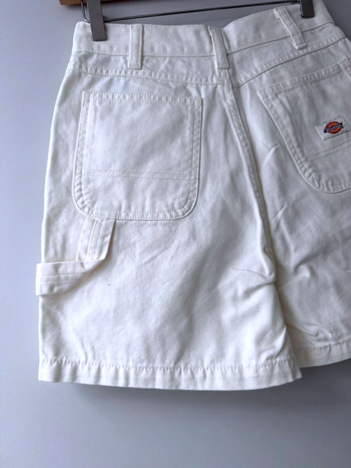 Women’s Dickies Duck Baggy Fit Cargo Shorts In Off White - W28 - 3373