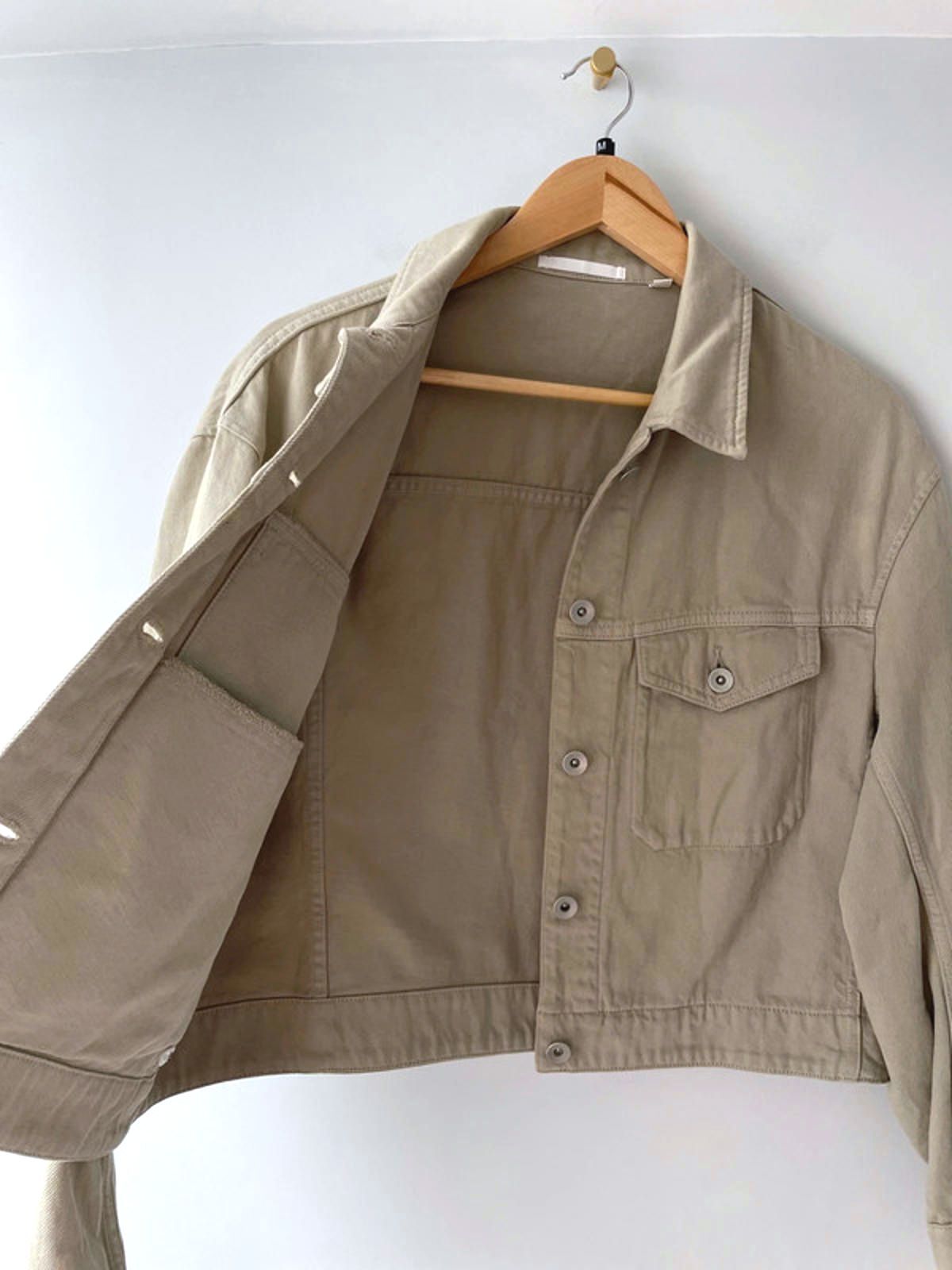 Women’s Uniqlo Cropped Oversized Fit Denim Jacket In Beige - Medium - 2027