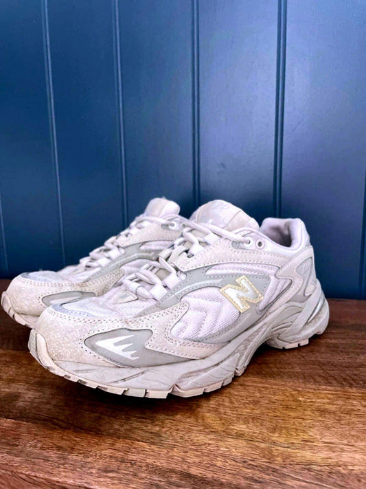 Women’s New Balance 725 Trainers With Chunky Sole In White - UK 6 - 0992