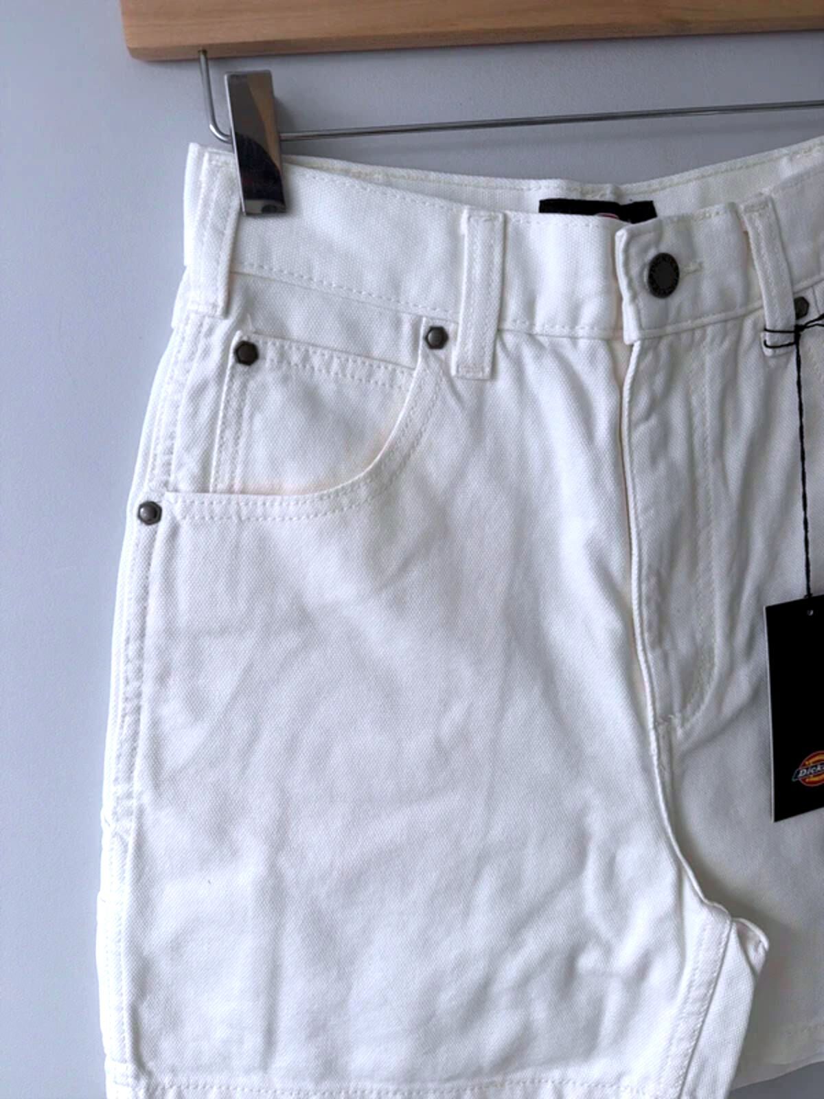 Women’s Dickies Duck Baggy Fit Cargo Shorts In Off White - W28 - 3373